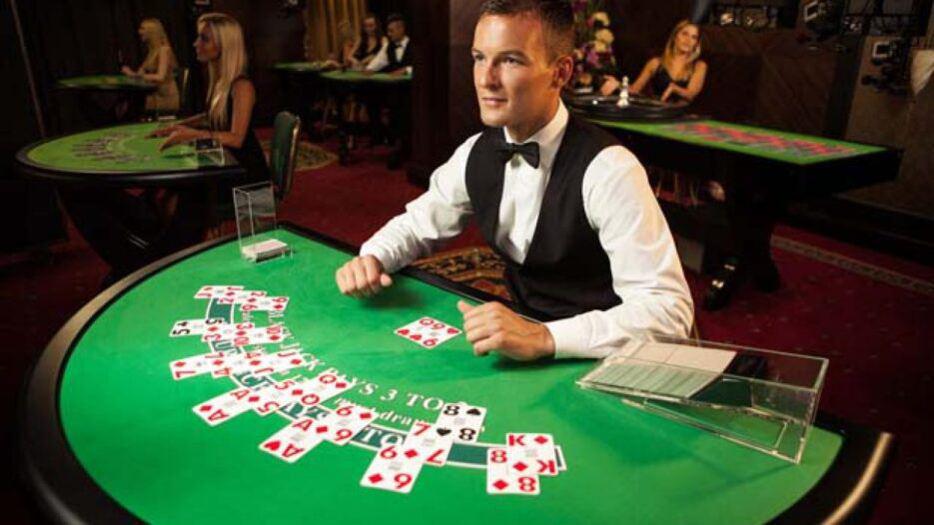 Advantages of Live Dealer Casinos 